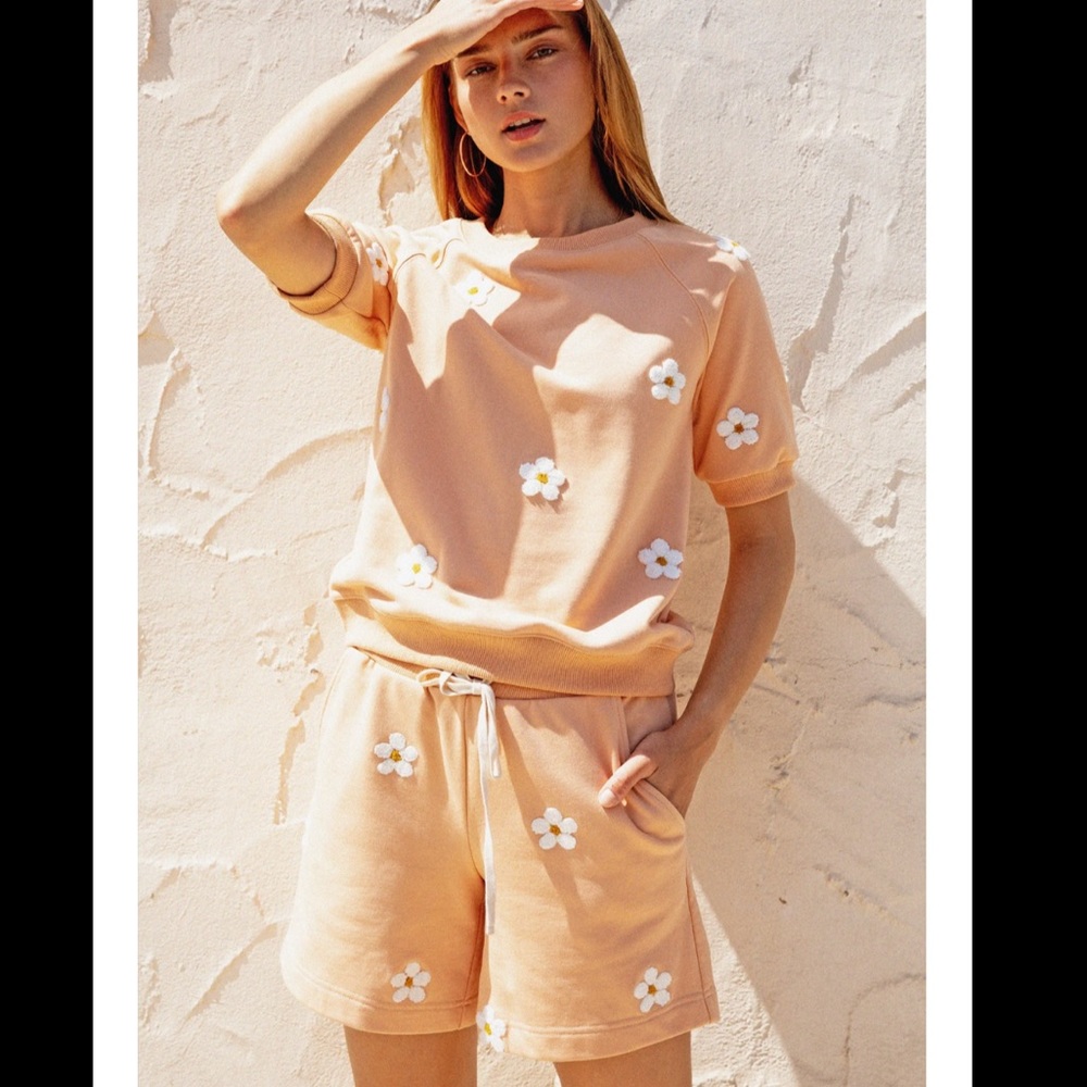 Current Air Daisy Embroidered Shorts
